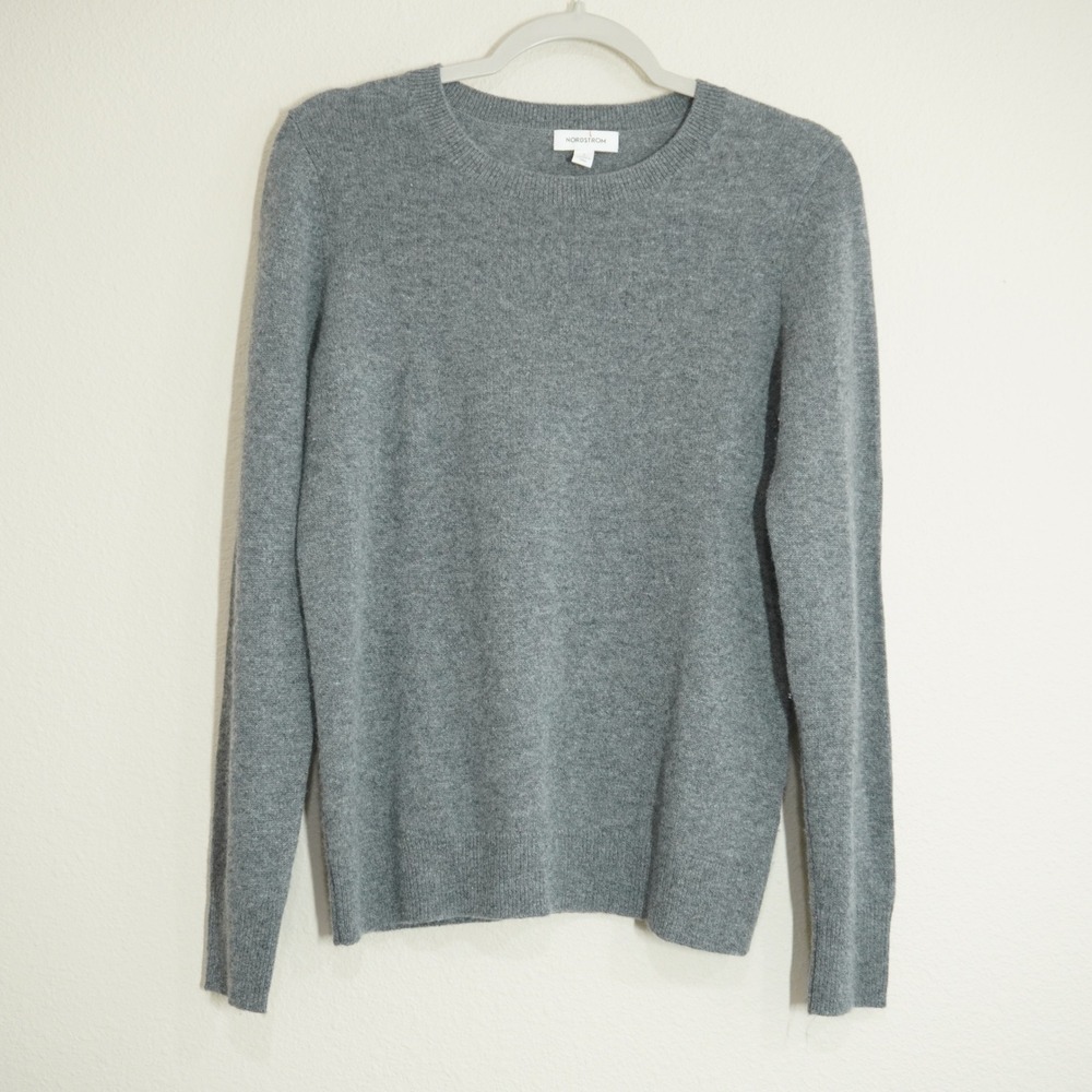 Nordstrom 100% Cashmere Women's Size Small Relaxed Fit Crewneck Sweater Chic